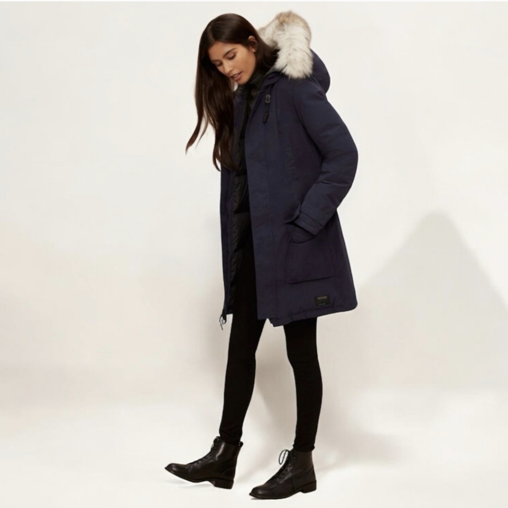 Aritzia Golden by TNA Bancroft Parka Navy Blue Goose Feathers Down Sz S